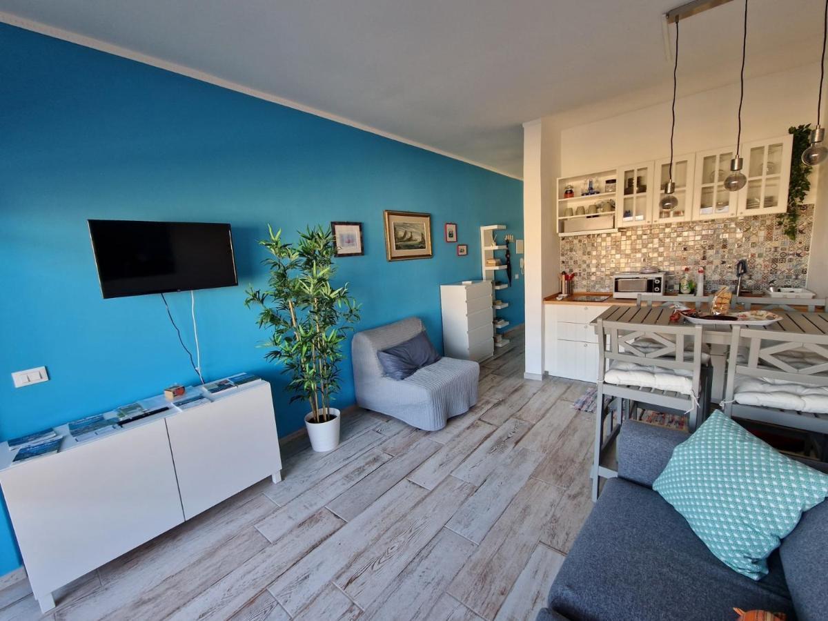 Casa Marina - Monolocale Vista Mare Apartment Follonica Exterior foto